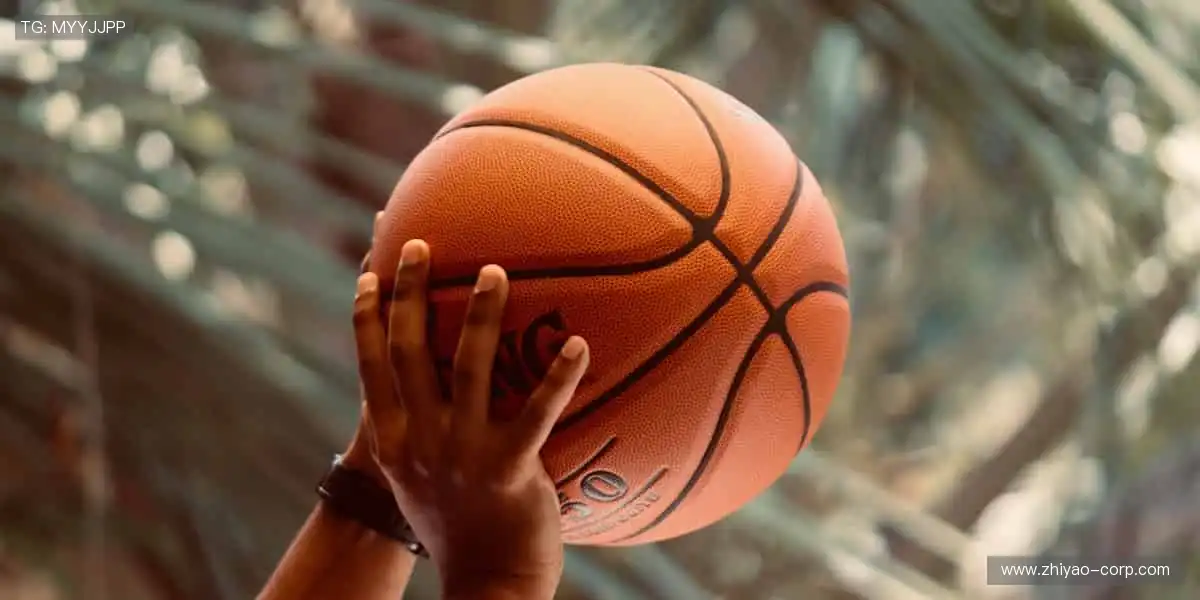 「万人呐喊，千场对决 —— 顶级赛事尽在指尖掌控！⚽立即购票，抢占黄金席位！」